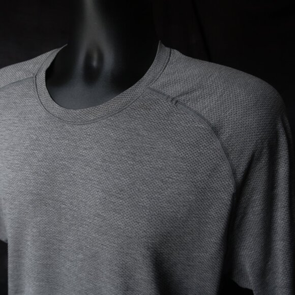 Lululemon Metal Vent Tech Relaxed-Fit SS-Shirt (L) OMG! 😎 - Picture 2 of 12
